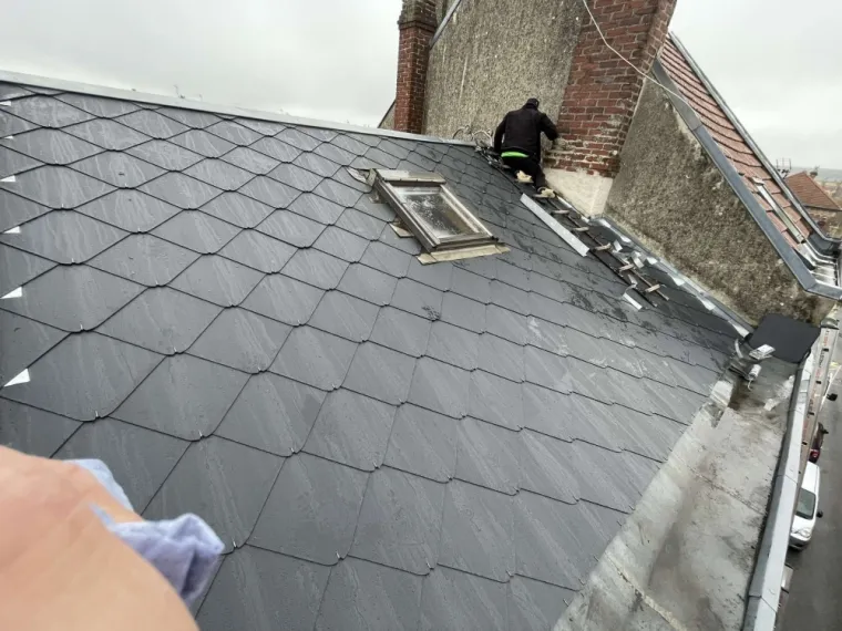 Réalisation d'une toiture en ardoise à Fontaine-Notre-Dame, Valenciennes, NJ Service